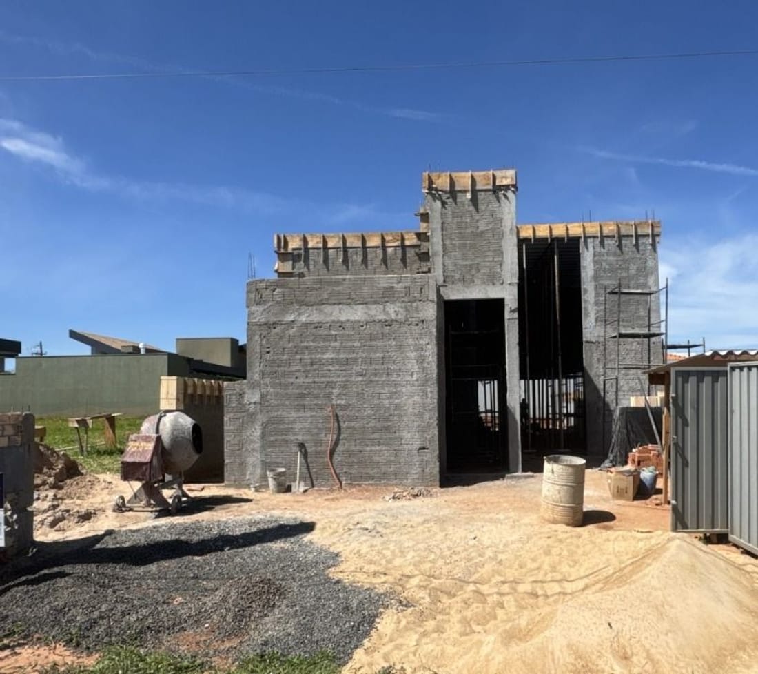 Obra residencial em execução acompanhada pela Conservi